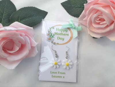 Daisy Dangle Earrings ðŸŒ¼
Mothers Day Gift