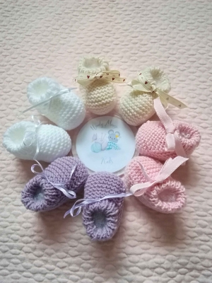 Hand knitted baby shoes 